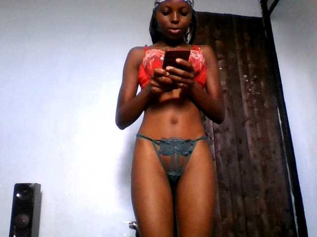Hornygal21 live cam on BongaCams