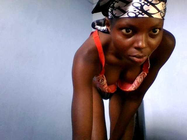 Hornygal21 live cam on BongaCams