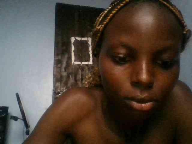 Hornygal21 webcam