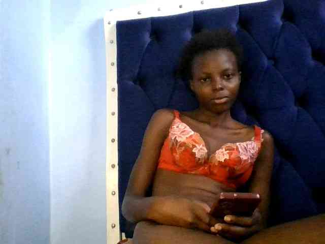 Hornygal21 webcam