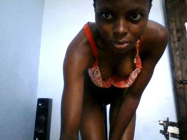 Hornygal21 webcam