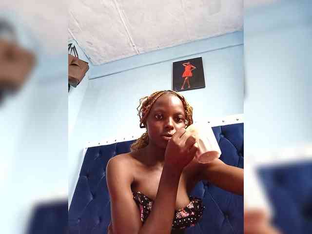 Hornygal21 webcam