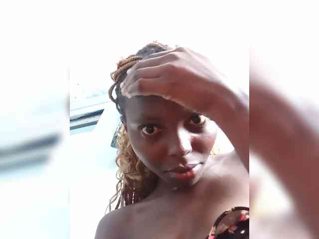 Hornygal21 webcam