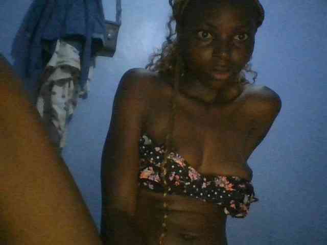Hornygal21 webcam
