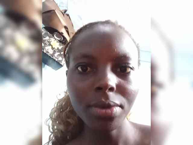 Hornygal21 webcam