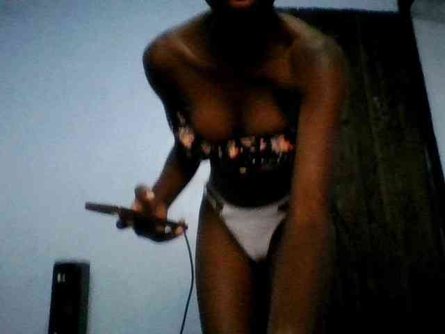 Hornygal21 webcam