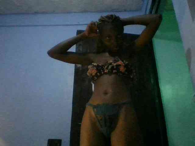 Hornygal21 webcam
