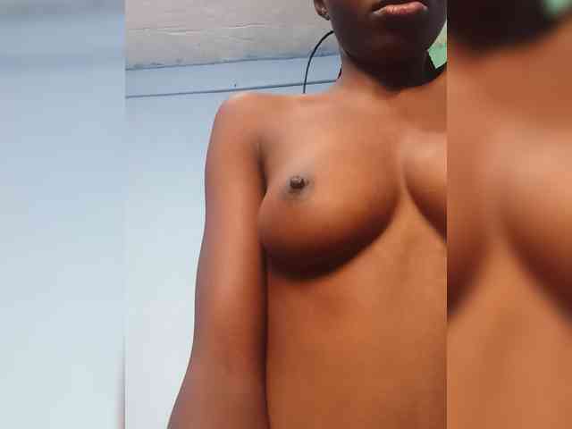Hornygal21 webcam
