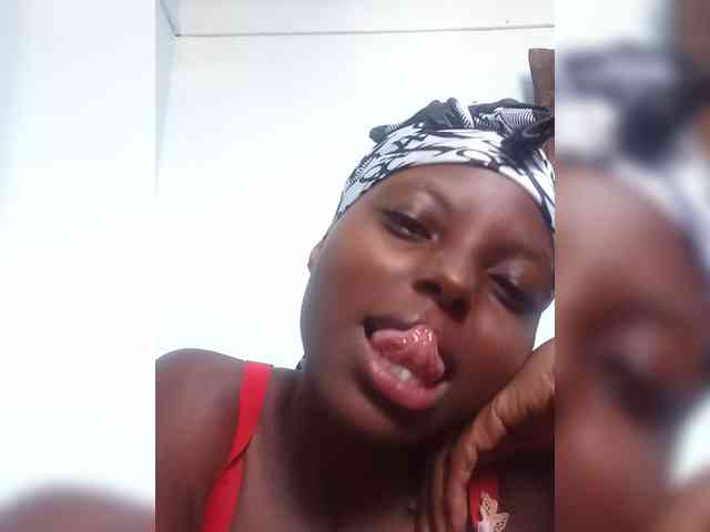 Hornygal21 webcam