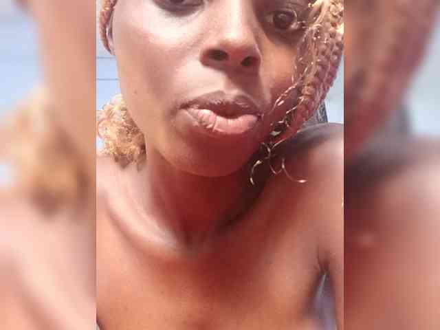 Hornygal21