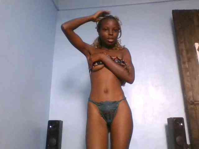 Hornygal21 webcam