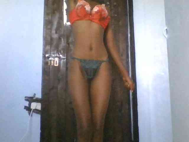 Hornygal21 webcam