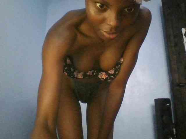Hornygal21 Live Webcam on BongaCams