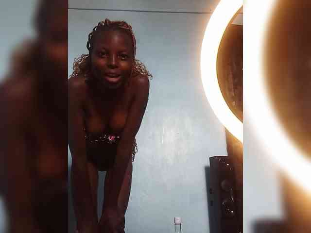 Hornygal21 webcam