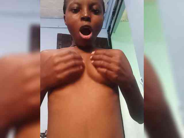 Hornygal21 webcam