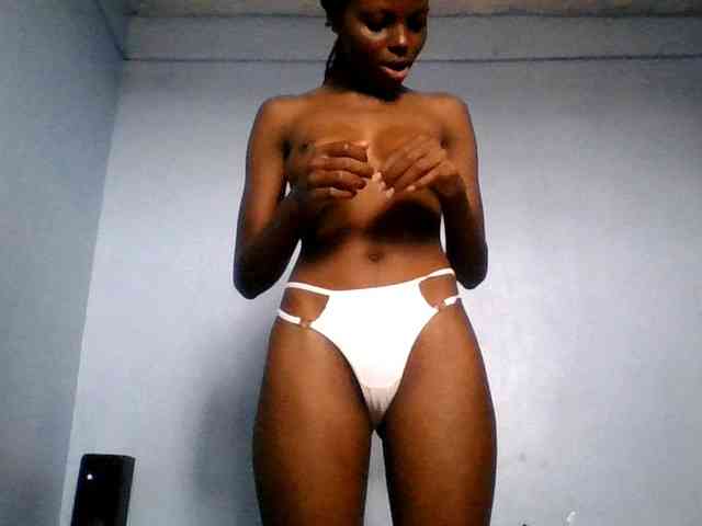 Hornygal21 webcam