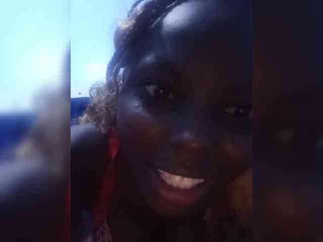 Hornygal21 webcam