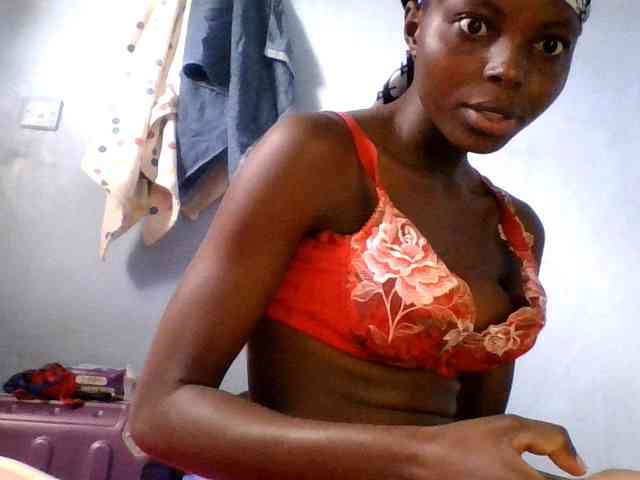 Hornygal21 webcam