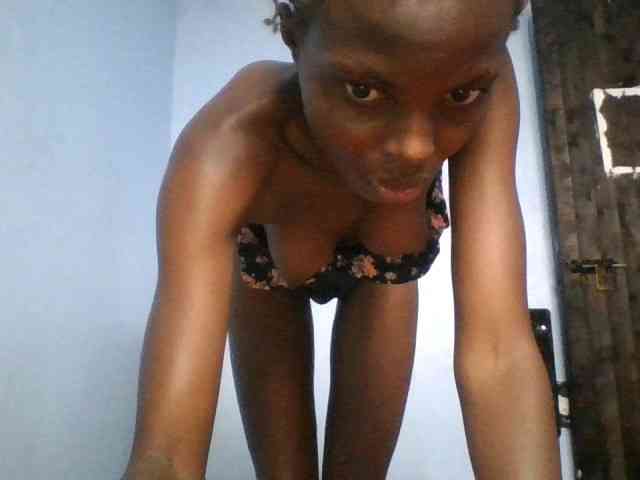Hornygal21 Live Webcam on BongaCams