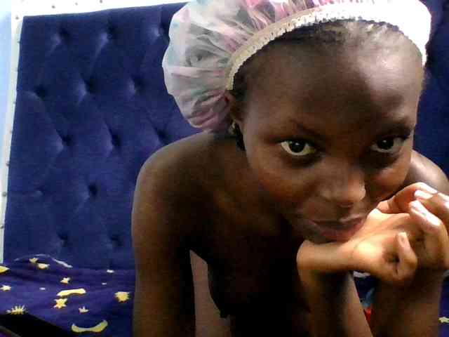 Hornygal21 webcam