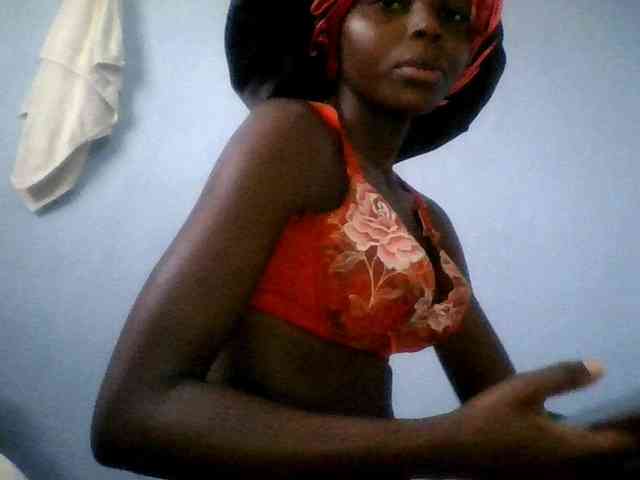 Hornygal21 webcam