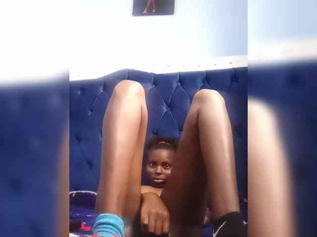 Hornygal21 webcam