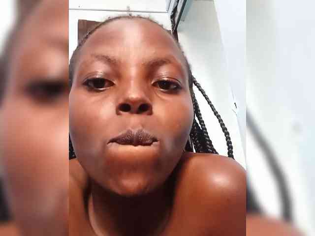 Hornygal21 webcam
