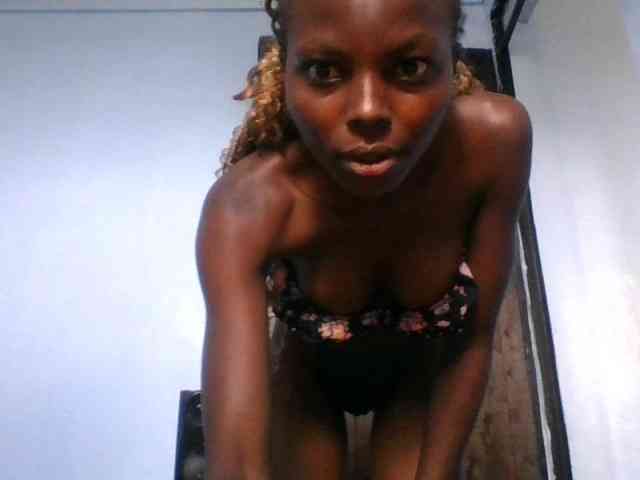 Hornygal21 webcam
