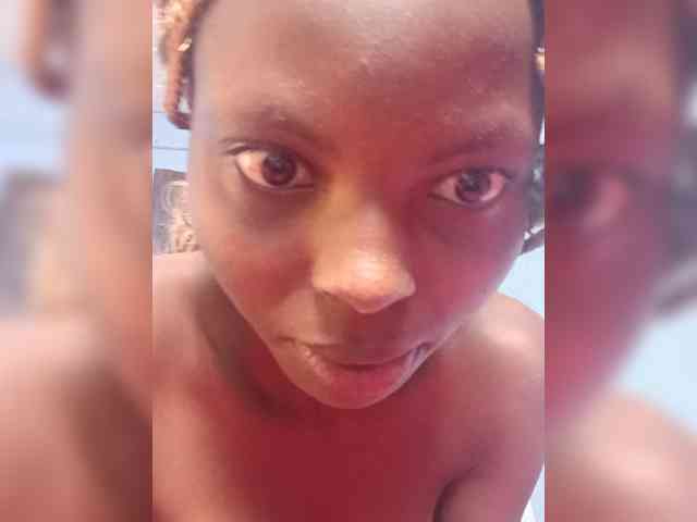 Hornygal21 webcam