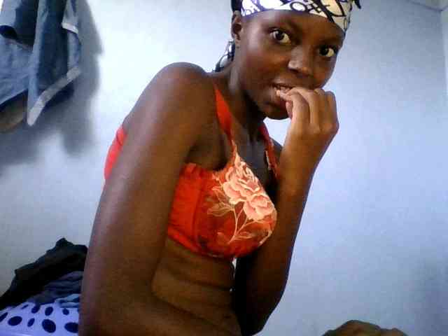 Hornygal21 webcam