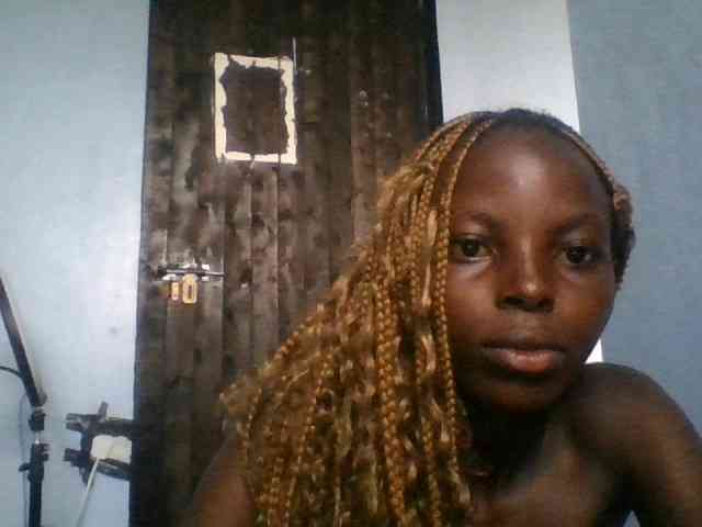 Hornygal21 webcam