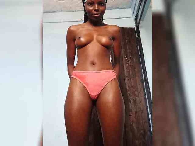 Hornygal21 webcam