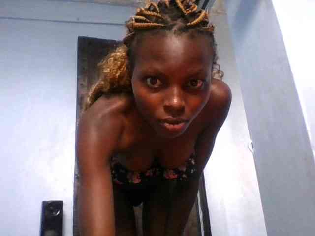 Hornygal21 webcam