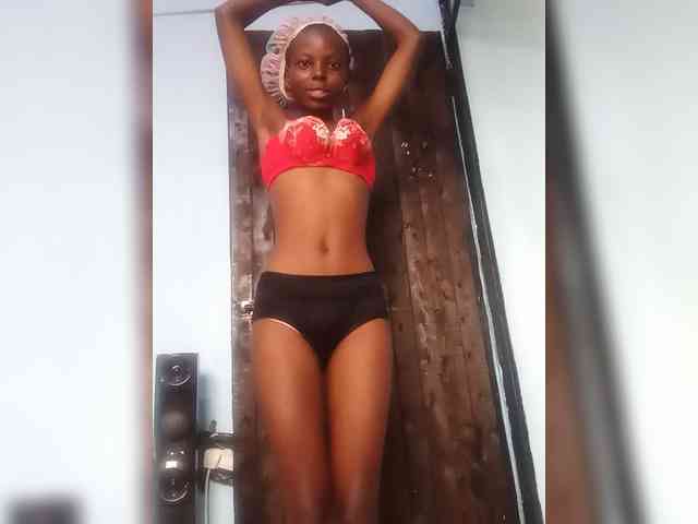 Hornygal21 webcam