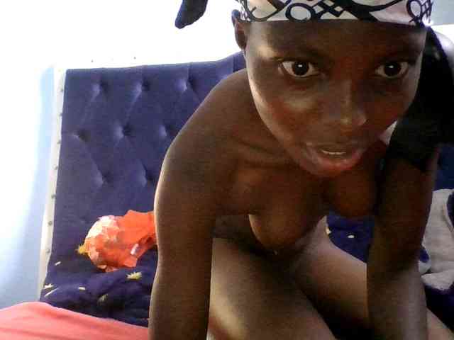 Hornygal21 webcam