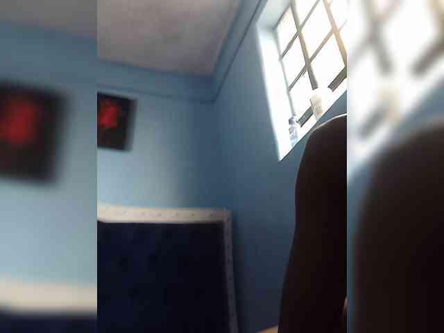 Hornygal21 webcam