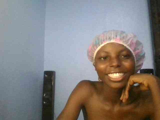 Hornygal21 webcam