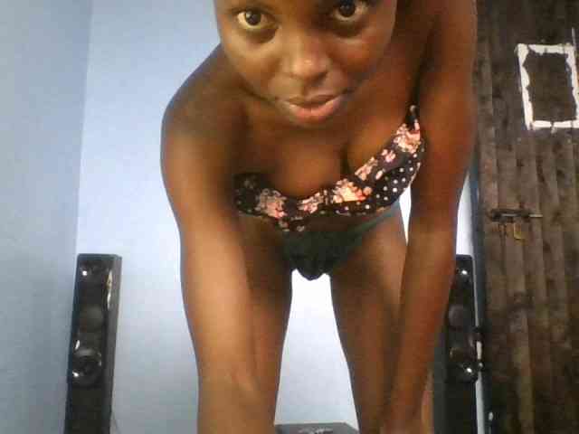 Hornygal21 webcam
