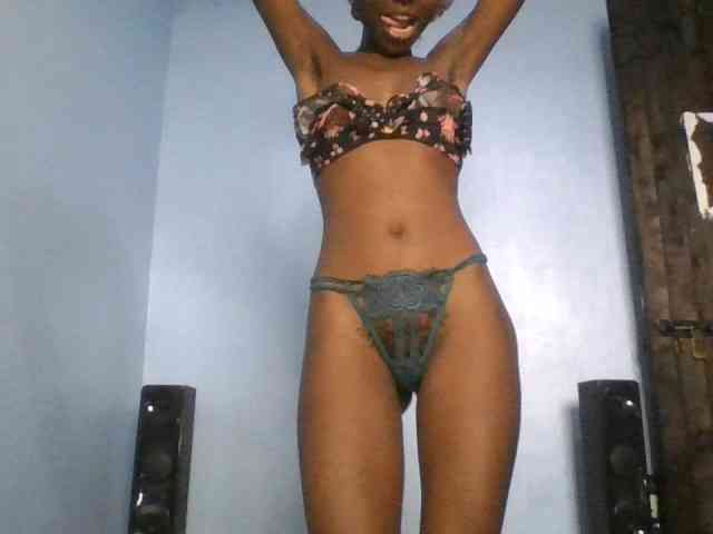 Hornygal21 webcam
