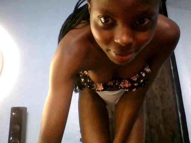 Hornygal21 webcam