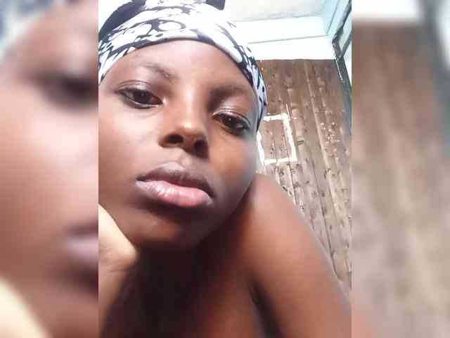 Hornygal21 webcam