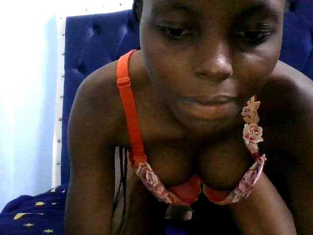 Hornygal21 webcam