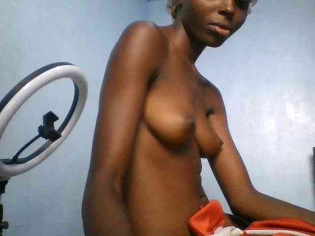 Hornygal21 Live Webcam on BongaCams