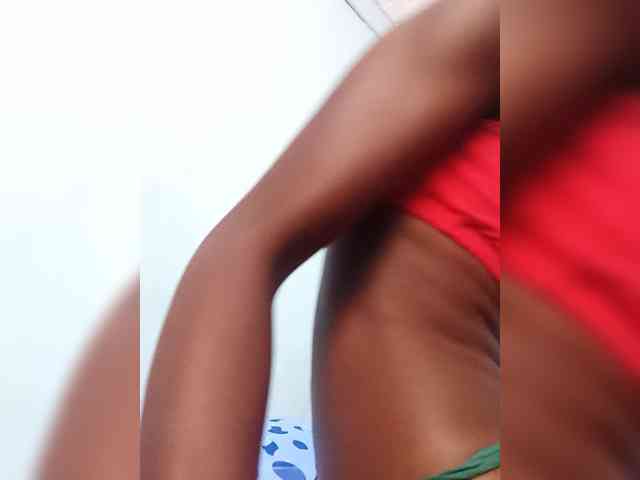 Hornygal21 webcam