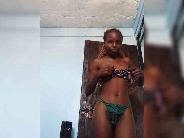 Hornygal21 webcam