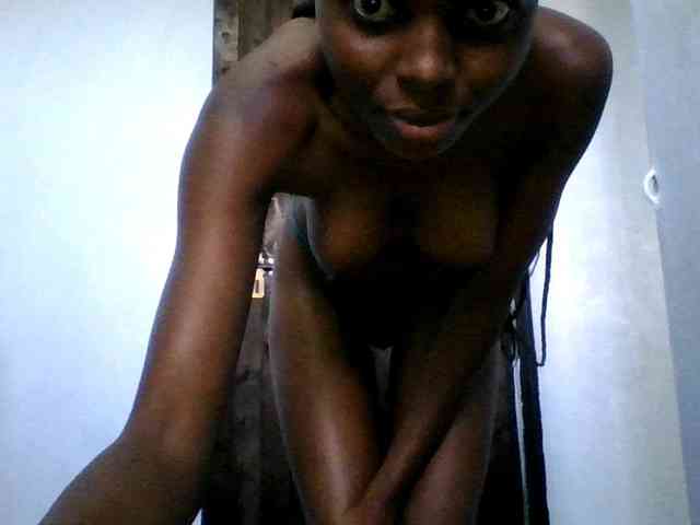 Hornygal21 webcam