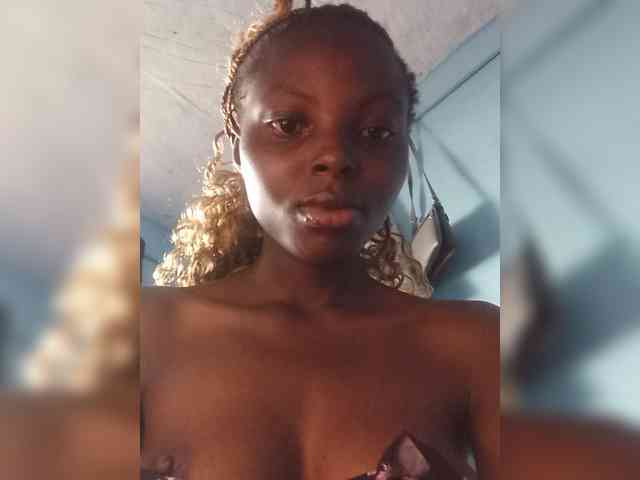 Hornygal21 webcam
