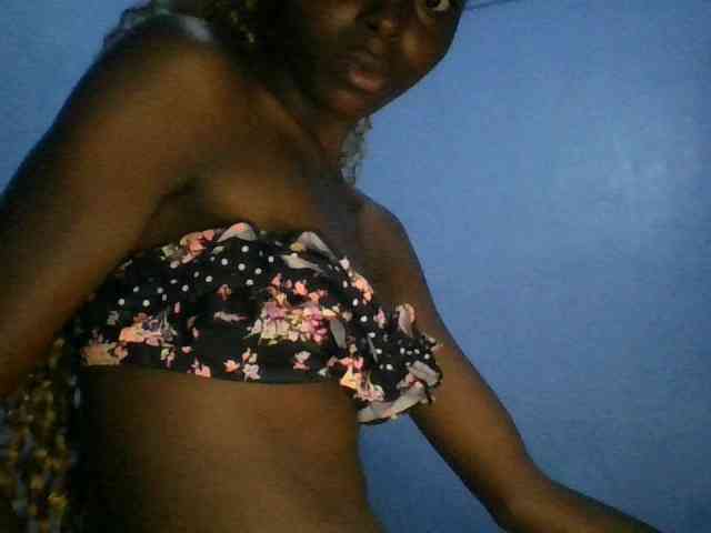 Hornygal21 webcam
