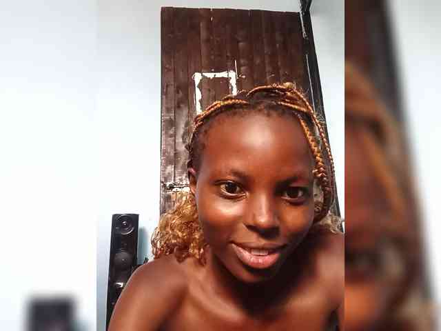 Hornygal21 webcam