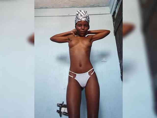 Hornygal21 webcam